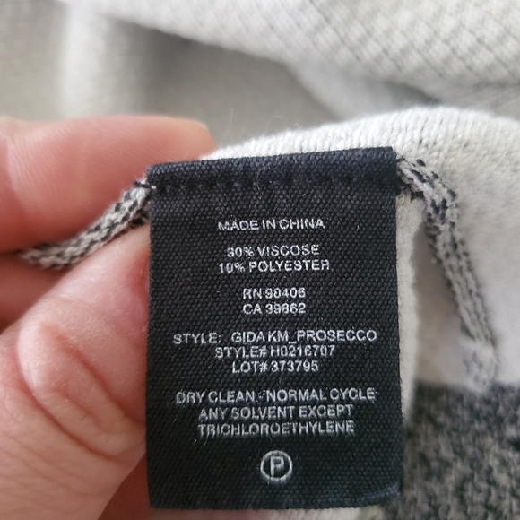 Theory Gida Prosecco Knit Mini Skirt EUC - Picture 7 of 7